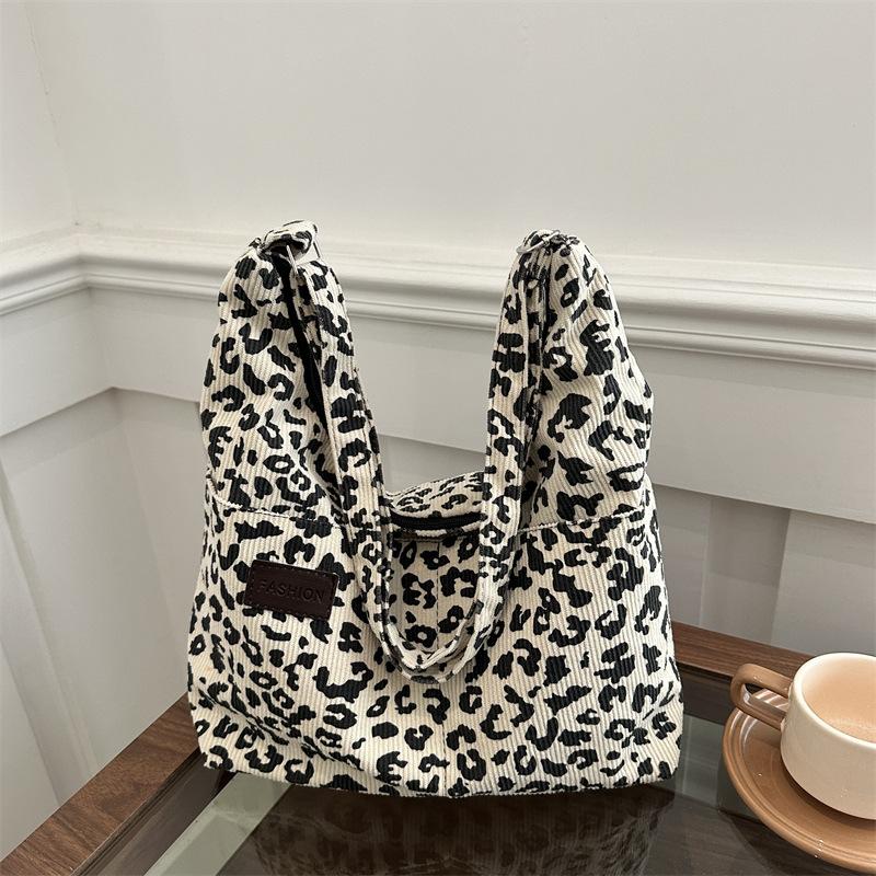 Leopard Print New Fashion Tote Casual Personality Large Capacity Shoulder Leopard Print 2025 Shoulder Bag Autumn and Winter Retro Soft Bag