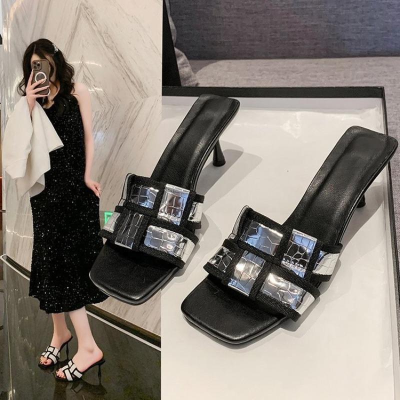 Large size outer wear square head high-heeled slippers women's summer new plaid thin heel one-word cool slippers wish