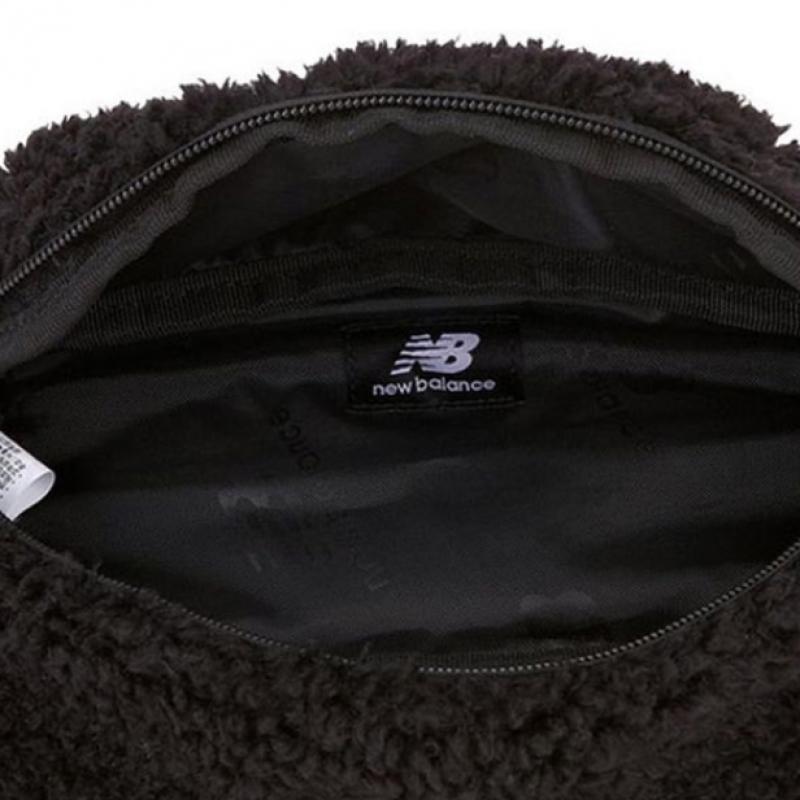 New Balance Crossbody Bag Nbgc9f0404 Bk Fleece Mini Hip Color
