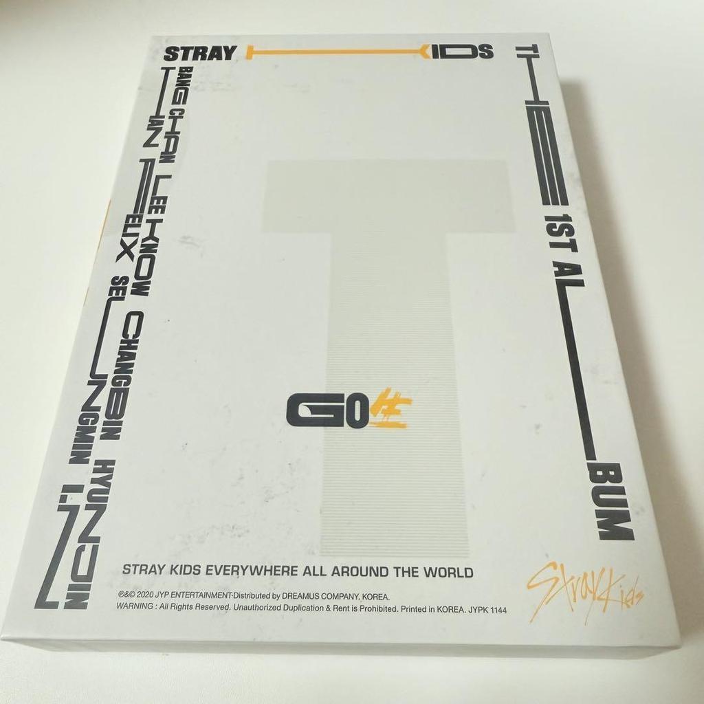 [USED] Stray Kids Reno GO student autographed by mwave