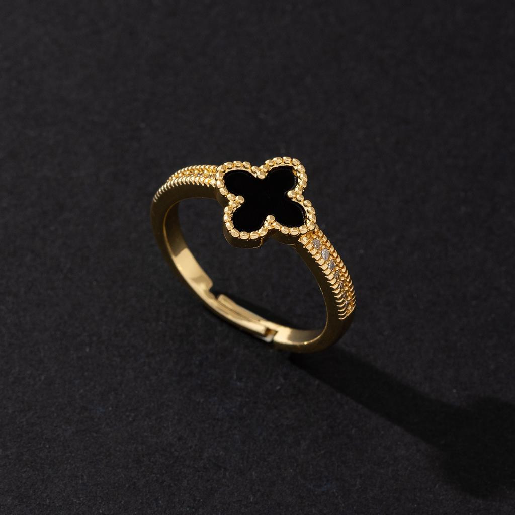 High-end Classic Four-leaf Clover Ring Casualcute Lucky Clover Women's Ring