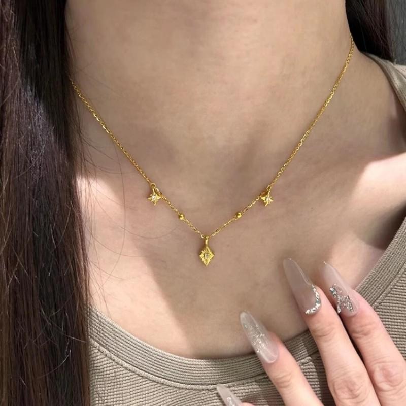 American medieval wind rhombus star hexagonal mango star diamond necklace female star sweater chain light luxury neck chain versatile fashion