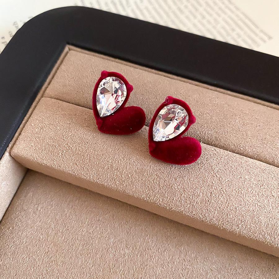 Autumn and winter flocking diamond love stud earrings fashionable exquisite simple earrings women