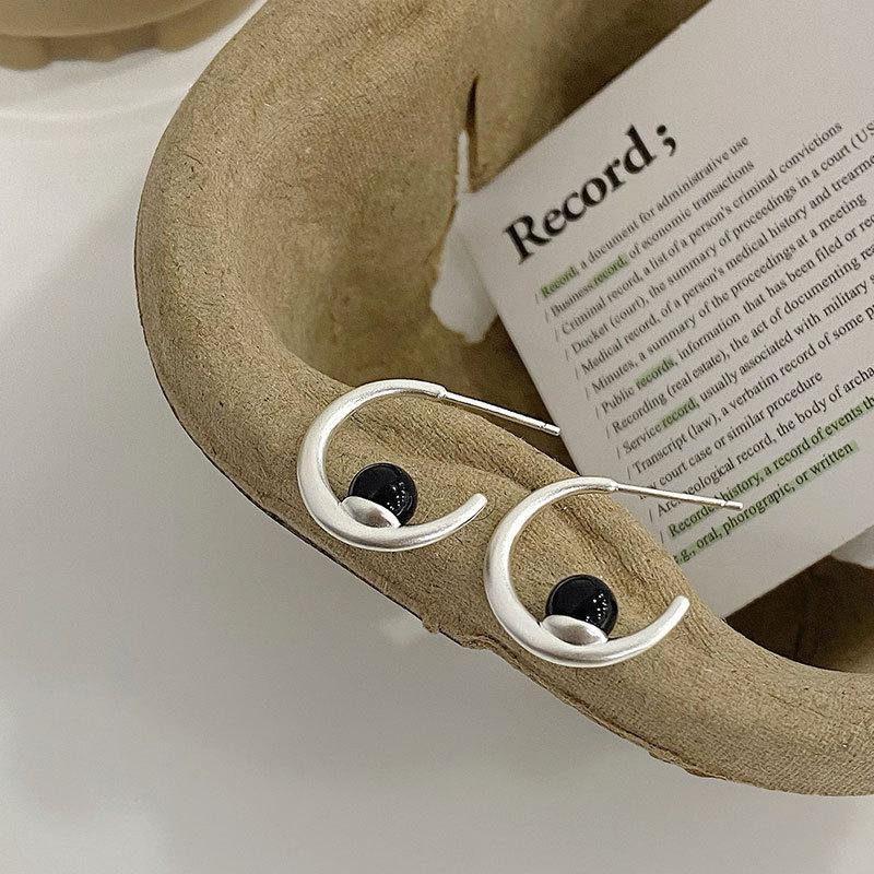 Black Agate C-shaped Earrings Ins Style Personalized Fashionable and Cold Style Earrings