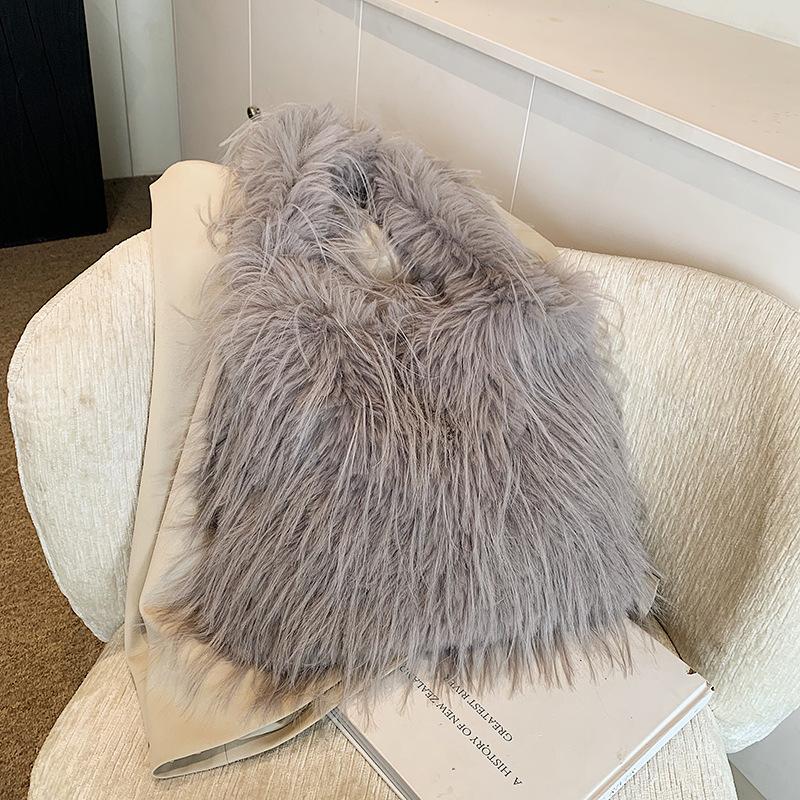 Autumn and Winter Large-capacity Plush Bag Women's 2025 New Casual Foreign-style Shoulder Bag Tote Bag Plush Bucket Bag