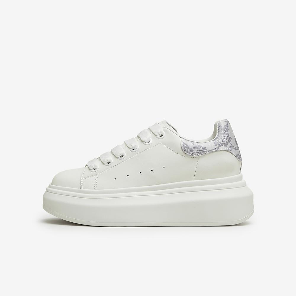 TATA/She 2024 Autumn Shopping Mall Same Style Board Shoes Women's Casual White Shoes