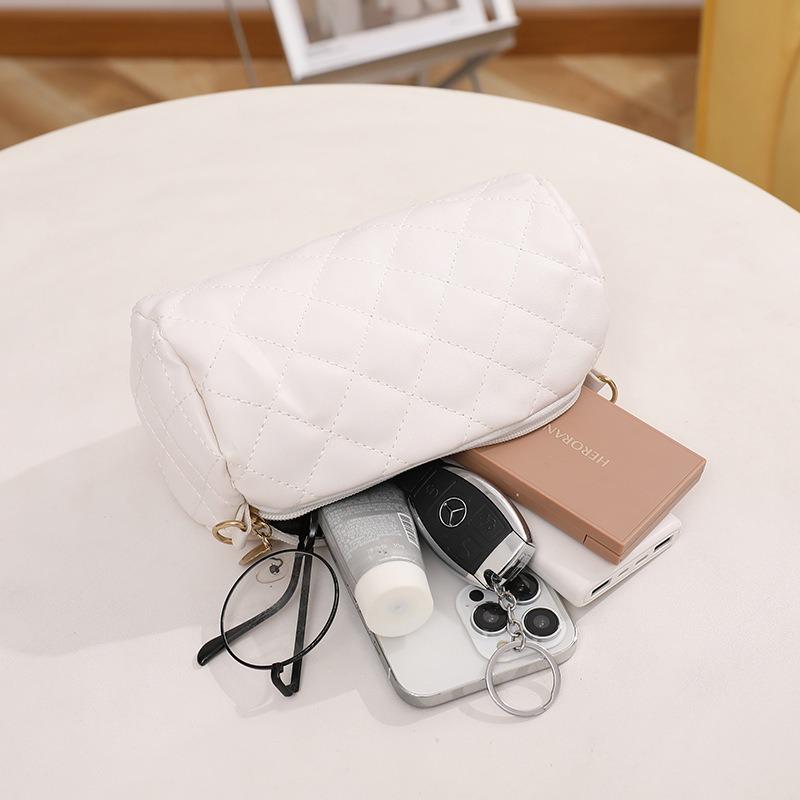 Bag women's new rhombus embroidery chain small cylinder bag casual mobile phone, bag small bag