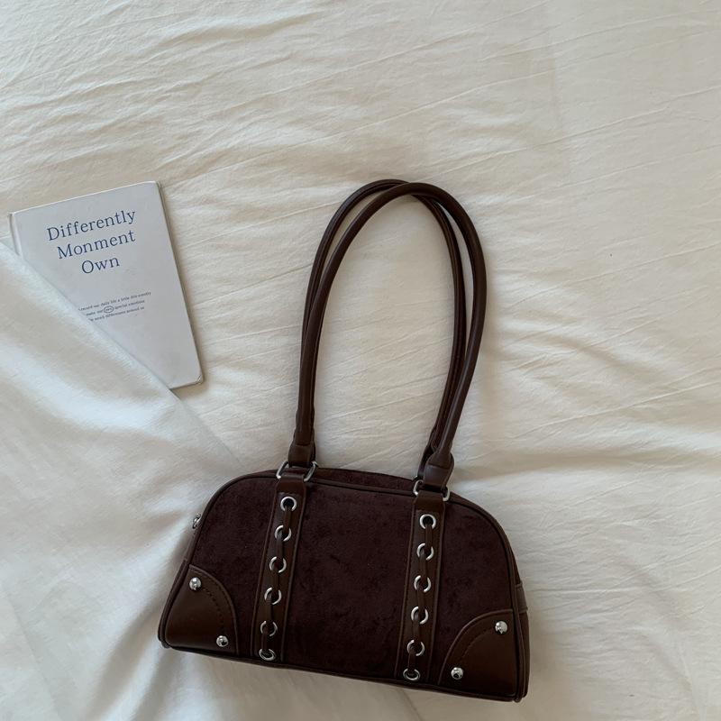 

2025 new super fire small bag women s niche design daily commute bowling bag retro underarm shoulder bag tide