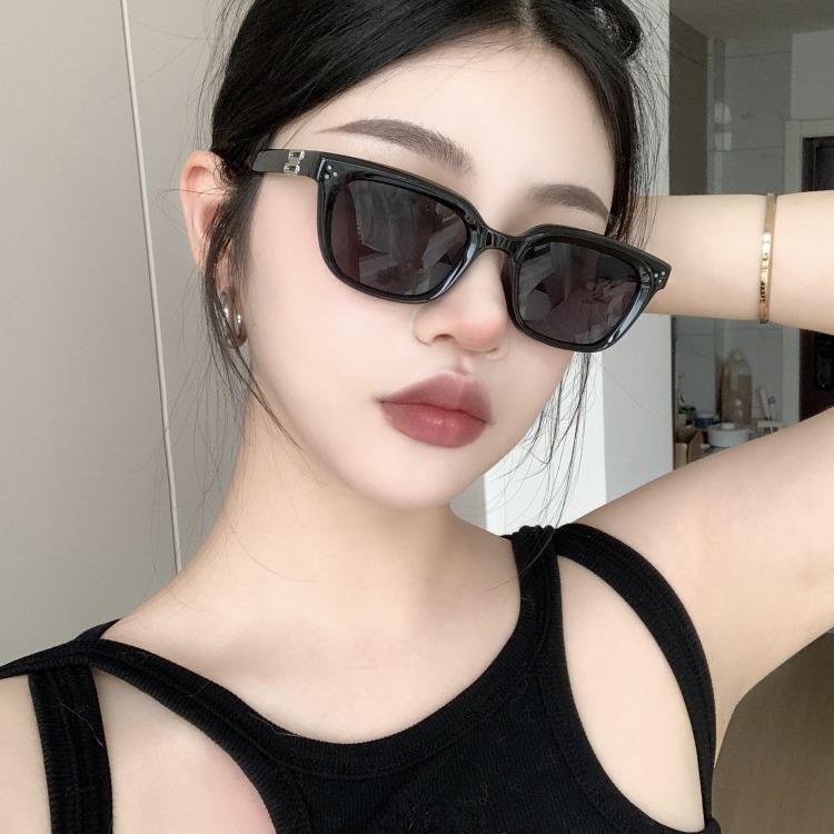 Quadratischer kleiner Rahmen, kleines Gesicht, Cat-Eye-GM-Sonnenbrille, trendiges High-End-Straßen-Shooting für Damen, Sommer-Sonnenbrille mit Sonnenschutz, Herrenmodelle