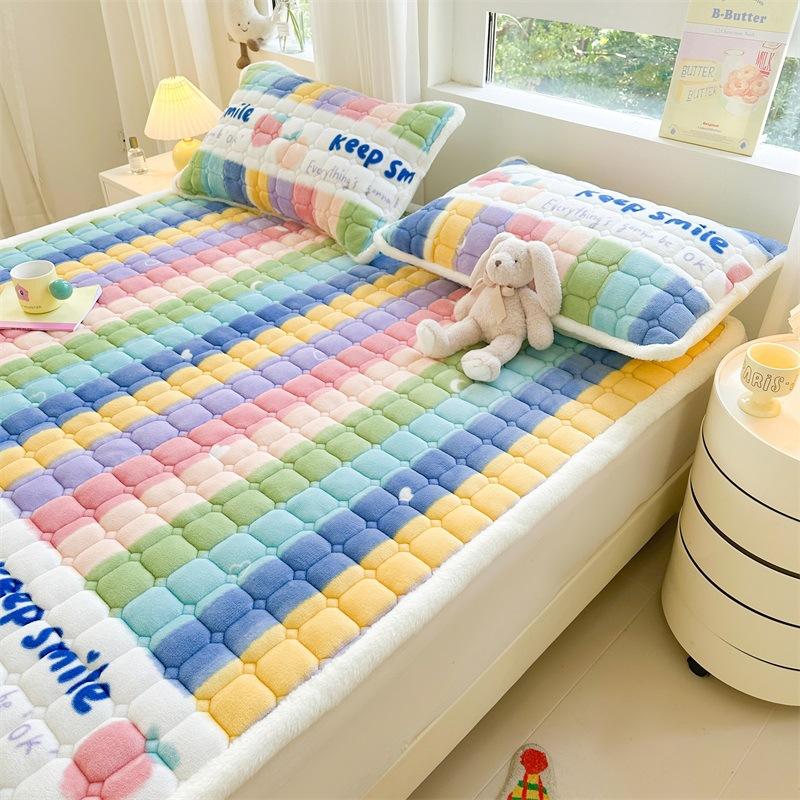 Materac bawełniany Milk Velvet do użytku domowego, materac zimowy Coral Velvet zapewniający ciepło i zagęszczenie