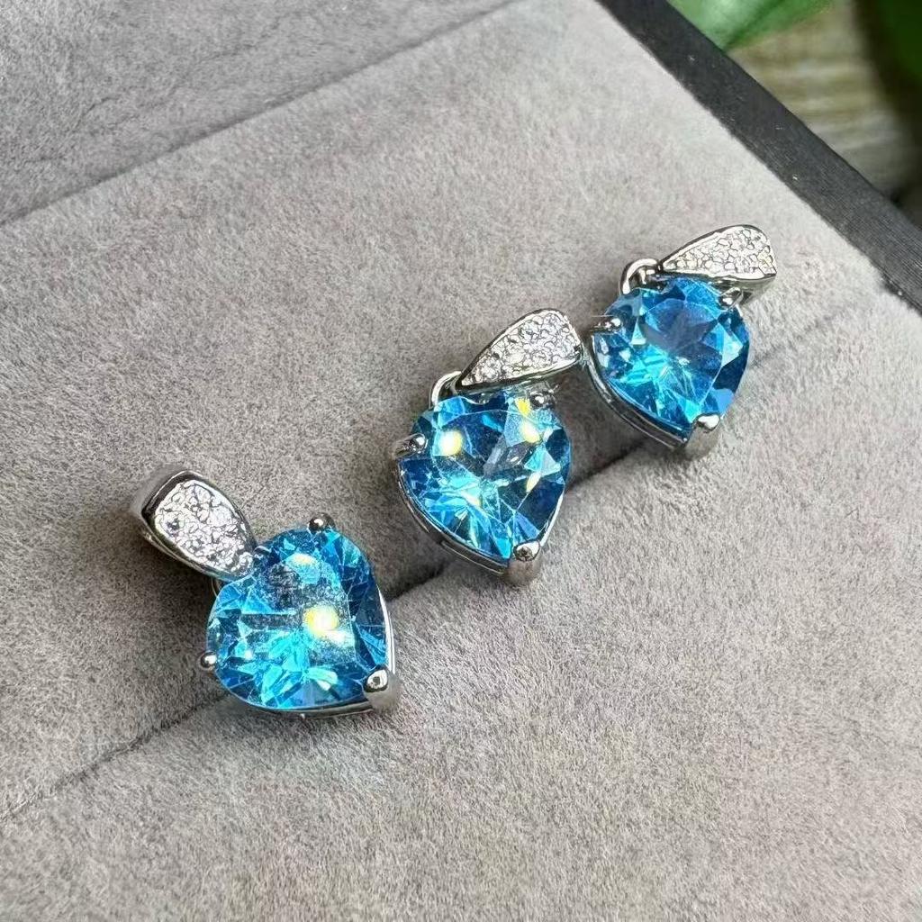 Chakra Spiritual Crystal Healing Stone Natural Blue Topaz Heart 925 Sterling Silver Pendant for Attracting love and Friendship