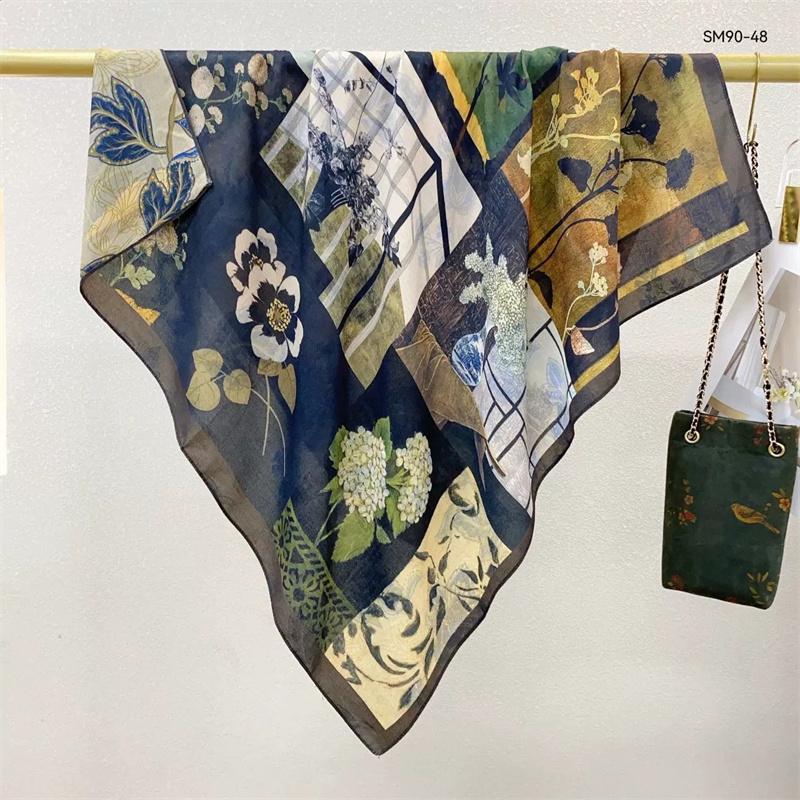 Double-Sided Faux Silk And Wool Printed Scarf For Women Spring And Autumn 90Cm Square Scarf Foulard Bandana Femmel Headscarf