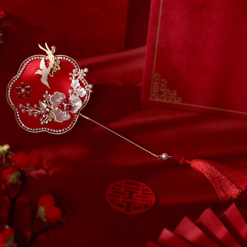 Women Chinese Round Fan Wedding Bride Hand Held Fans Vintage Good Luck Fan With Tassels Gold Red Photography Fan Prop