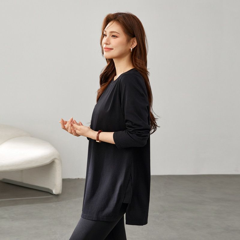 

Xianlixiu Plus-Size Women s Casual Comfortable Simple Design Slit Versatile T-Shirt for Plus-Size Women 2026 Spring New Style Black XL