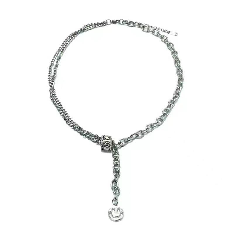 

Smiley face, pendant, necklace, women s versatile collarbone chain, splicing neck chain, simple and fashionable necklace.
