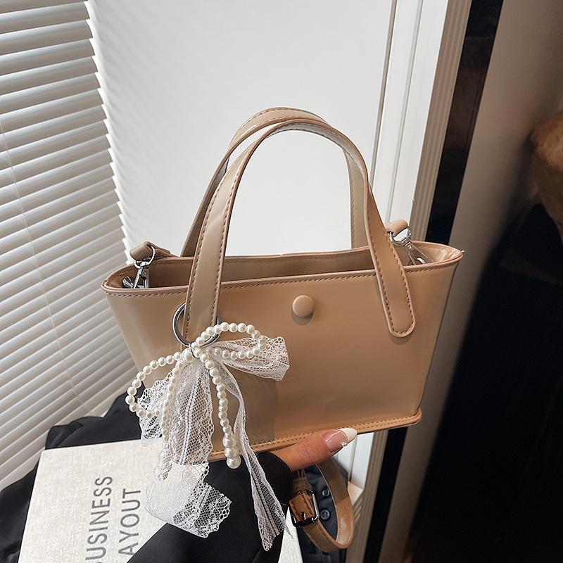Stylish and Simple Small Bag Women's Summer New Portable Bucket Bag Versatile Shoulder Messenger Bag