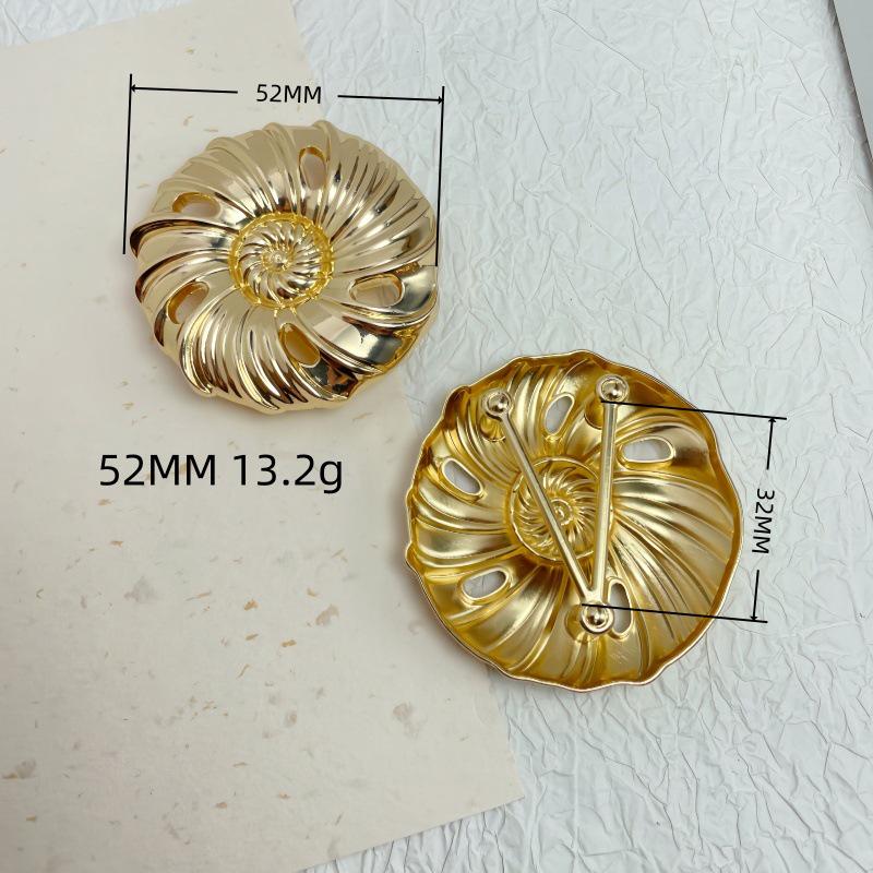 Elegant Cross-Border Irregular Silk Scarf Buckle Dress with Decorative Metal Connectors