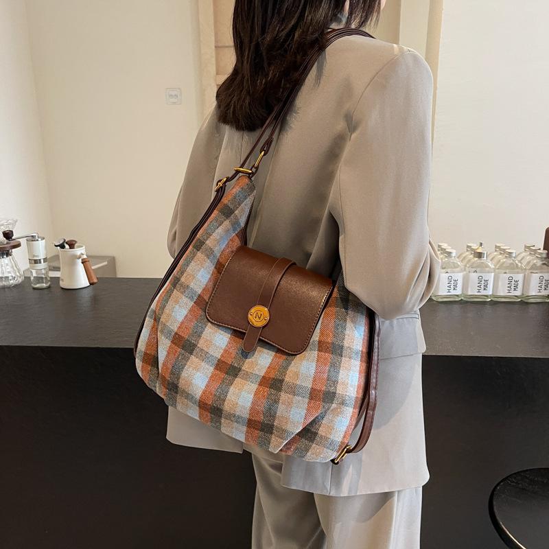 Autumn Woolen Plaid Large-capacity Bag Women's 2025 New Retro Tote Bag Versatile Casual Backpack