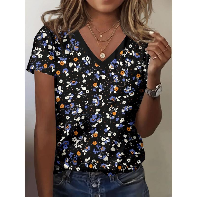 Women's summer casual V-neck short-sleeved T-shirt, with fashionable 3D print, suitable for outings or at home