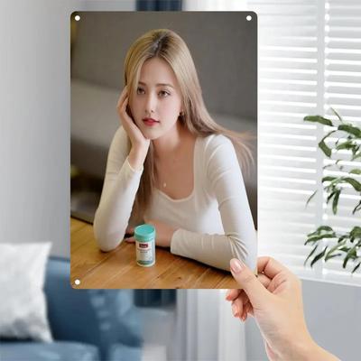 [Marque] Panneau Métallique Rétro Vintage - Art Mural 2D Décoration de Maison avec Portrait de Femme Élégante, Panneau Publicitaire Minimaliste Rustique
