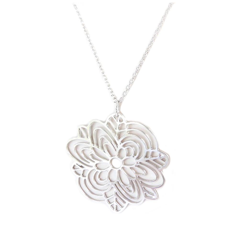 Les Trésors De Lily [Q1116] - Collier créateur 'Flora' argenté (rhodié) - 45 cm 40 mm