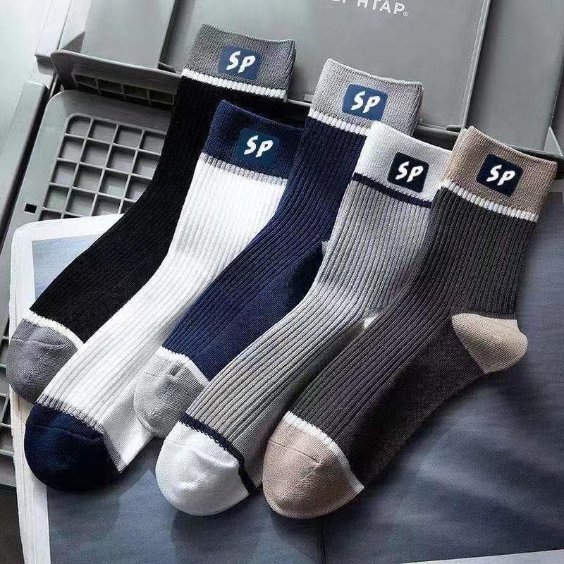 5 Pairs of Black and White Striped Mid-Calf Socks: Autumn/Winter Korean-Inspired Academy Style