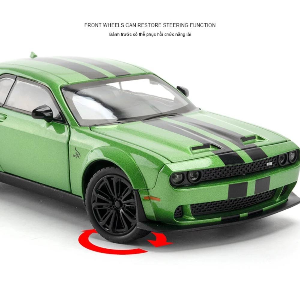 Simulation 1/24 Scale Dodge Challenger SRT Hellcat Alloy Car Model Sound Light Children Toy Vehicle Metal Miniature Voiture
