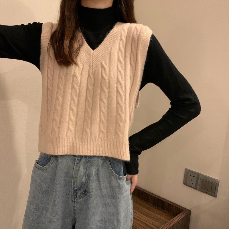 Retro Hong Kong flavor V-neck twist knitted sweater vest women's clothing spring and autumn, new sleeveless outer wear thin sweater women
