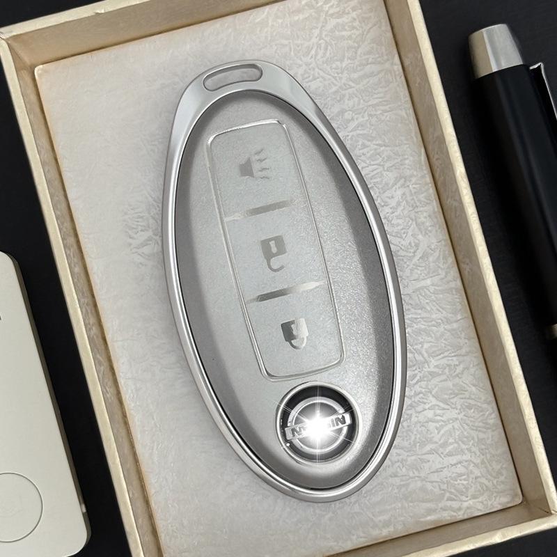Aluminum Alloy Key Cover for Nissan: Qashqai, X-Trail, Tiida, Kicks, Murano, Teana, with Keyring.