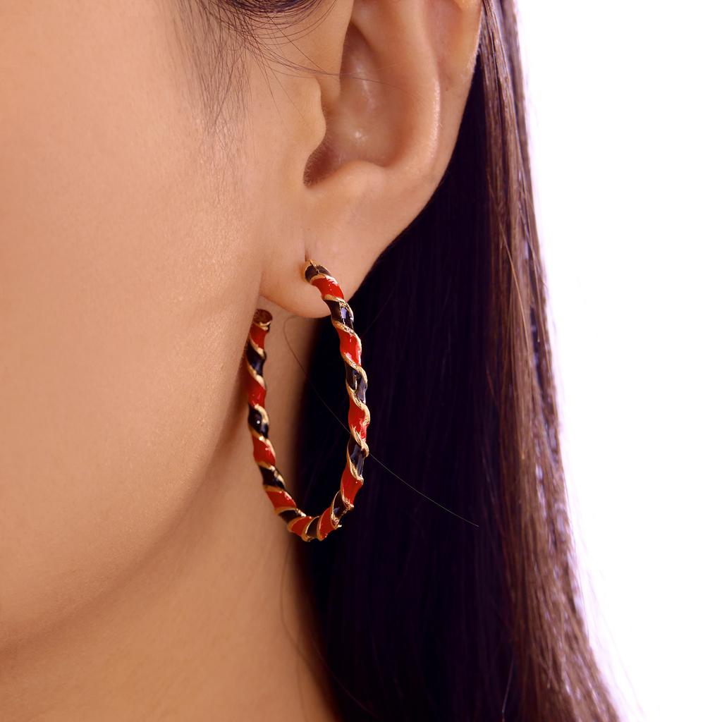 Minimalist Red Green Twist Round Circle Earrings for Women  Christmas Colorful Earrings Ear Hoop Festival Jewelry Gifts