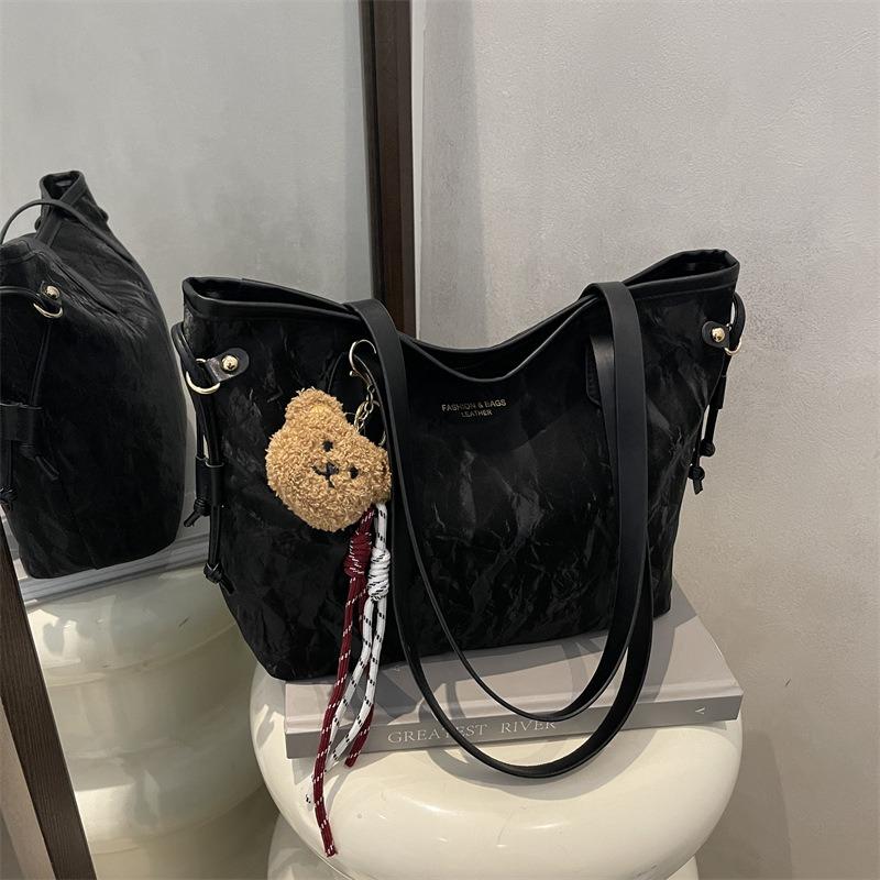 Shoulder bag to work commuter women's bag autumn new fashion niche casual simple retro hand carry tote bag women