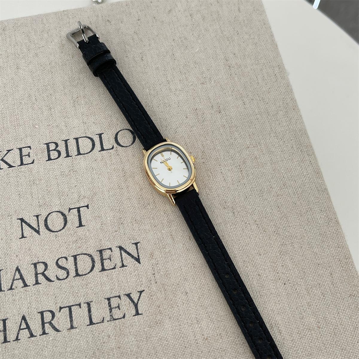 Watch Fashion Exquisite Women S Belt Fashion Simple Oval High-End Women S Watch
