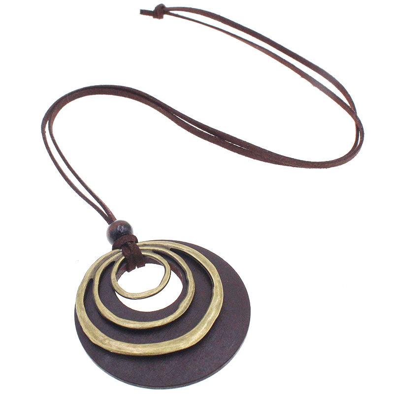 Lederkordelkette Mehrschichtiger Holzanhänger Halsketten für Damen Herren Vintage Schmuck Boho Lange Pulloverhalskette Schmuck Geschenke