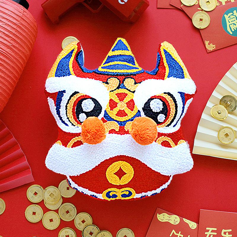 Chinese Traditional Dance Lion Embroidery Cushion Velvet Tufted 3D Lion Pillow With Fillings Sofa Backrest Cushion Wedding Decor