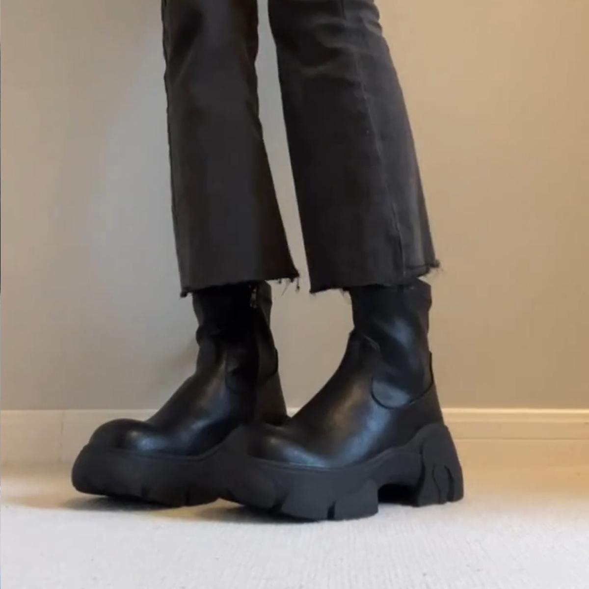 

Cowhide version~ Leather thick-soled small man height-increasing Martin boots women s leather thin boots short boots round-headed dad boots 39