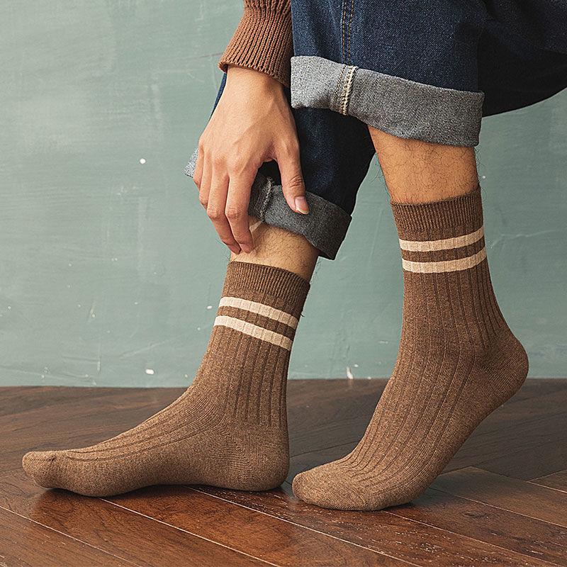 Men's Mid-Calf Socks: Breathable, Sweat-Absorbent, Trendy, Versatile Spring and Summer Footwear