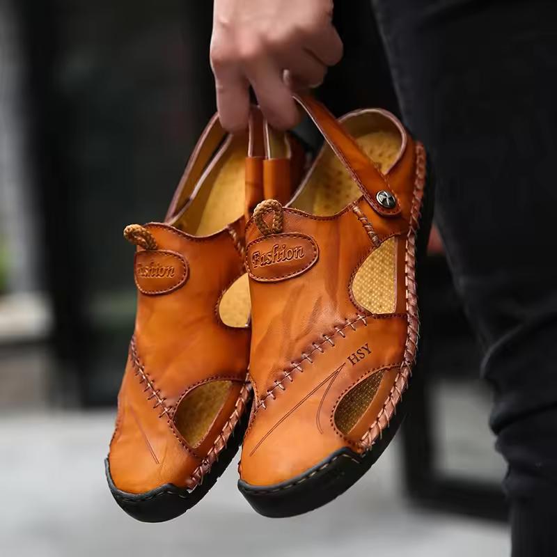 Men's Spring/Summer Plus-Size Sandals: PU Leather Beach Shoes and Casual Flip-Flops