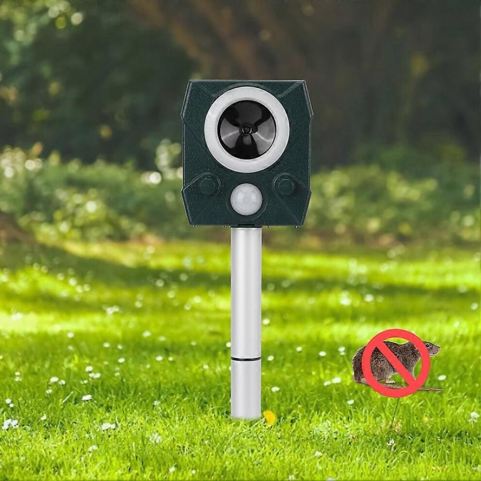 Multi Functional Solar Outdoor Ultrasonic Animal Repeller Bird Mice Fox Repeller Repellent Garden