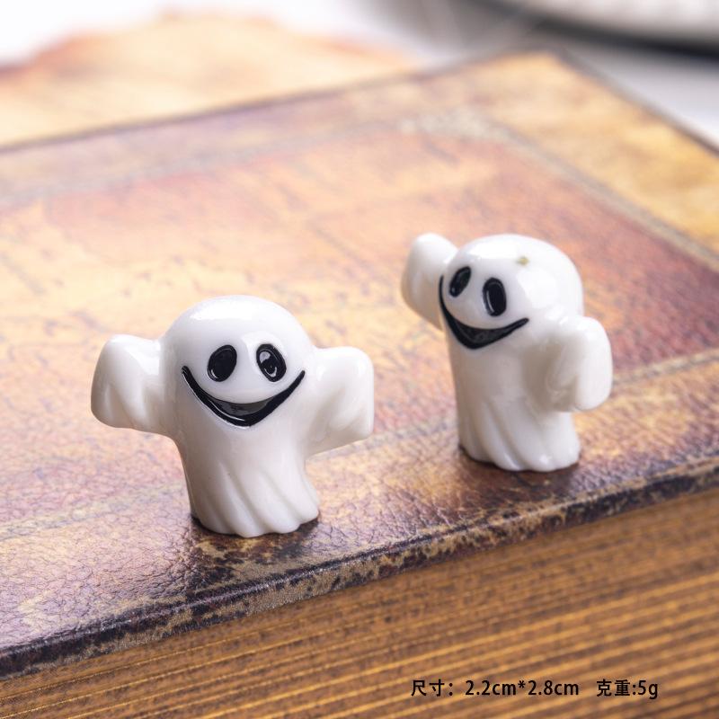 

Halloween Ghost Skeleton Small Ornament Desktop Decor Mini Crafts Miniatures Home Room Tablektop DIY Decoration Figurines