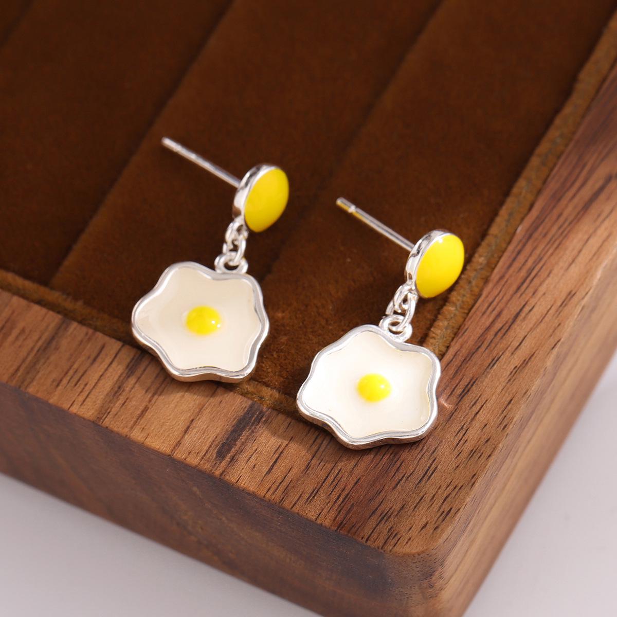 

Стильные эпоксидные мультяшные серьги-пусеты в виде жареного яйца для женщин