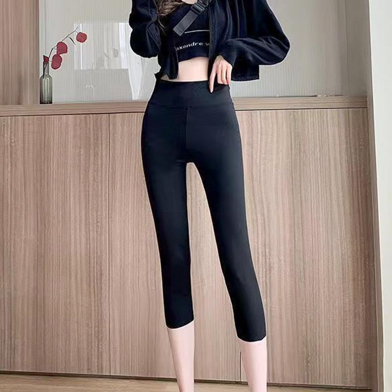 Women's Sharkskin Yoga Leggings, Moisture-Wicking Running Pants for Morning Jog, 7/10 Length Tummy-Control Slim Fit Leggings