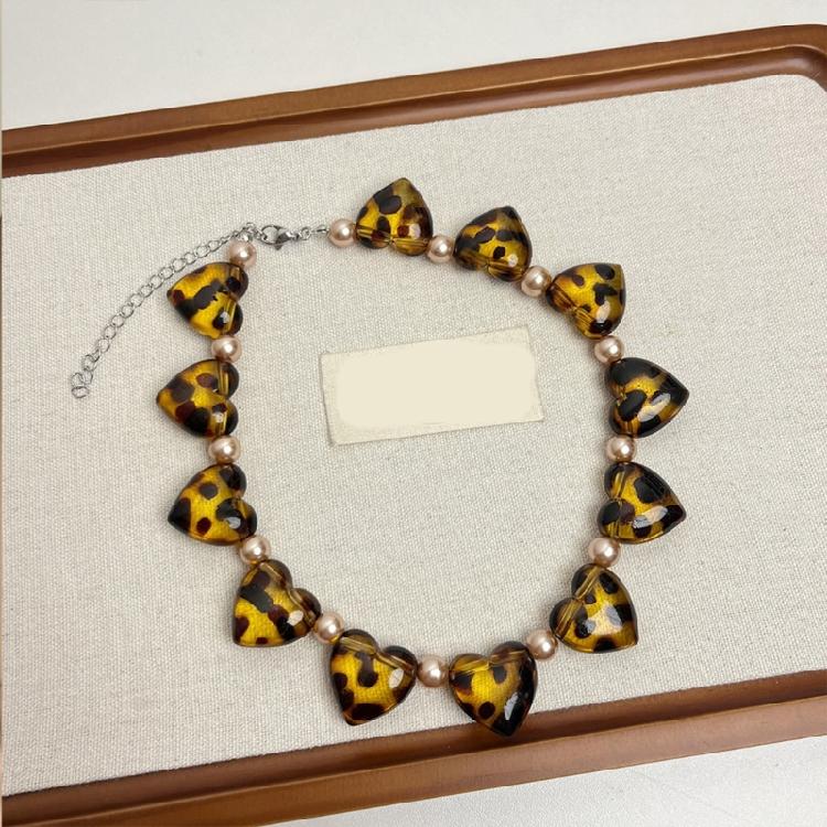 Auffällige Halskette mit Tierdruck und Kristallakzent, leichtes Statement-Schmuckstück für Clubnächte, personalisiertes Geschenk