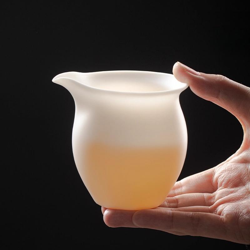 

Сяоюй ультратонкая шина простой обжиг саловый нефритовый фарфор набор для кунг-фу чая чайный сервиз чайное море национальный стиль простой и справедливый стакан 200ml