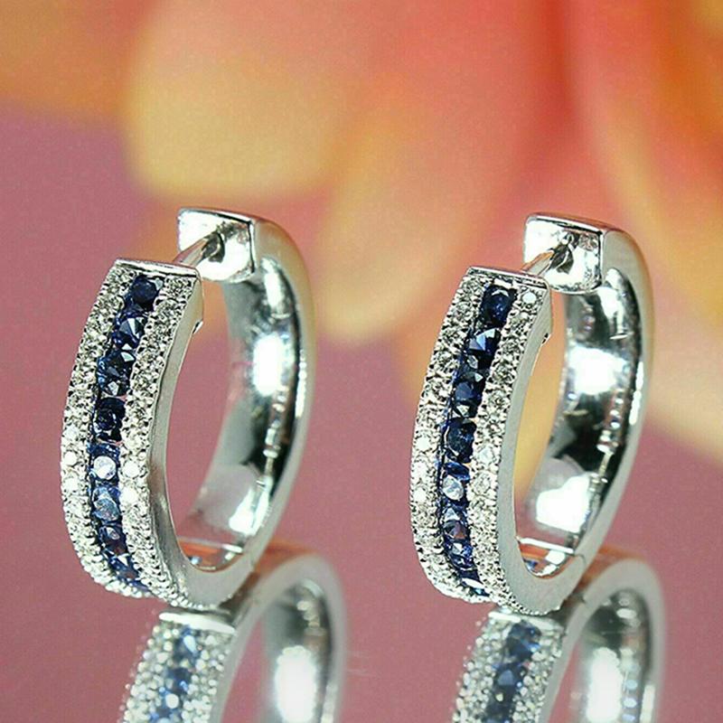 Huitan Koreanische Mode Gepflasterte Zirkonia Creolen für Damen Metall Kupferfarbe/Goldfarbe Einfache Vielseitige Mädchenohrringe Heißer Zirkon