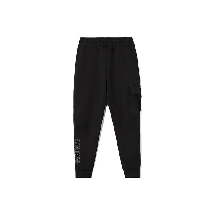 Li Ning Solid Color Mid Waist Elastic Cuff Sports Knitted Pants Men Bottoms Black AKLR939-1