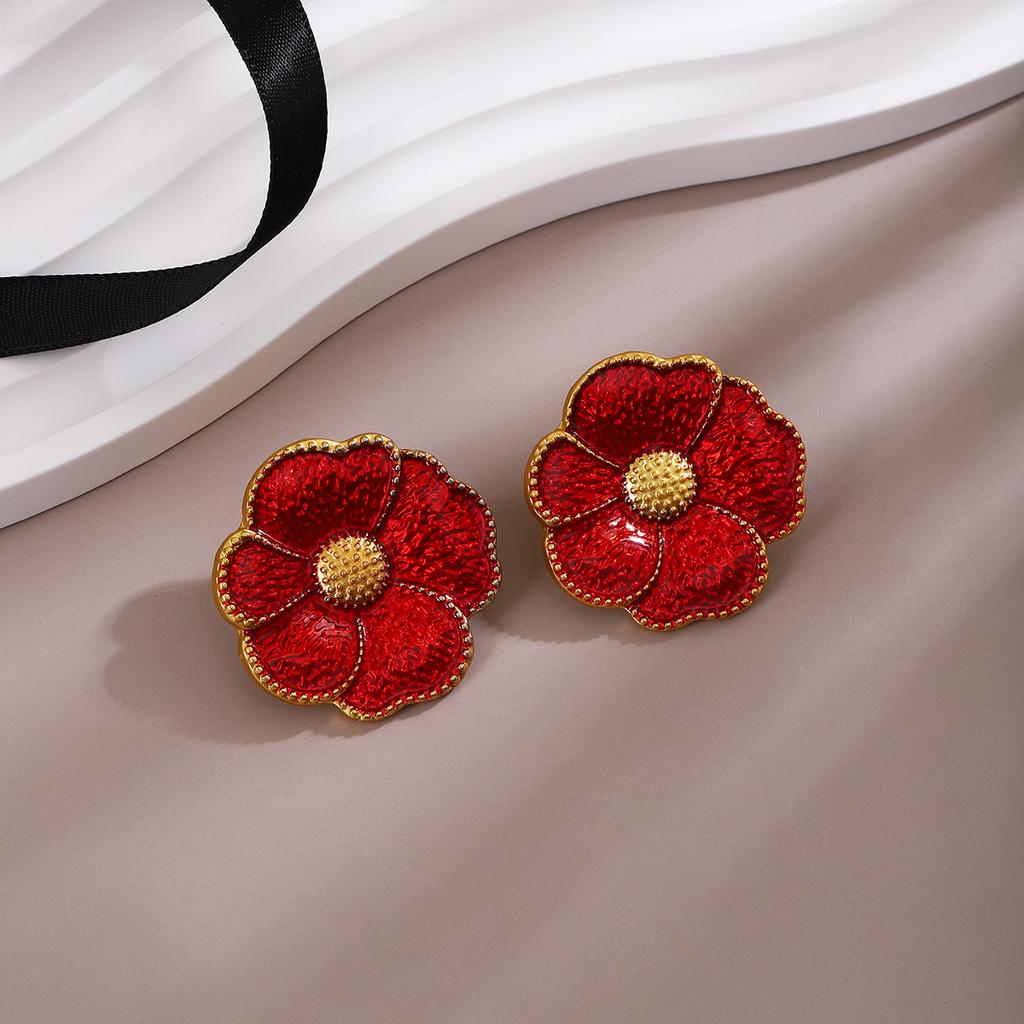 Retro Niche Temperament High-End Floral Stud Earrings Women'S Antique Style Personality Light Luxury Earrings