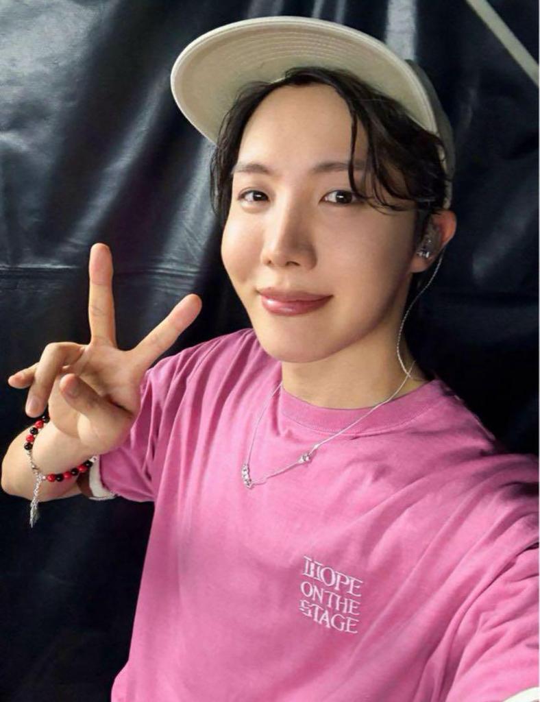 [USED] j-hope HOPE ON THE STAGE in JAPAN T-shirt L