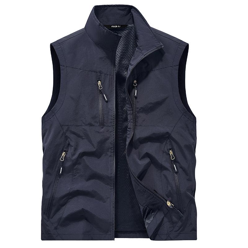 New outdoor vest men's multi-pocket middle-aged and young loose vest tooling casual jacket vest