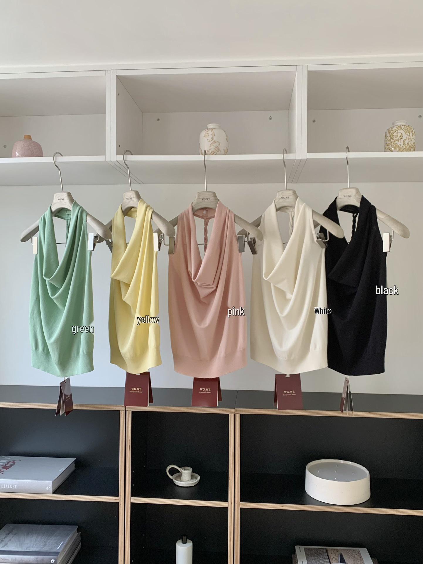 Guangzhou Thirteen Hong Women s Sleeveless Halter Neck Flowy Backless Top - Slim Fit Summer Style One Size