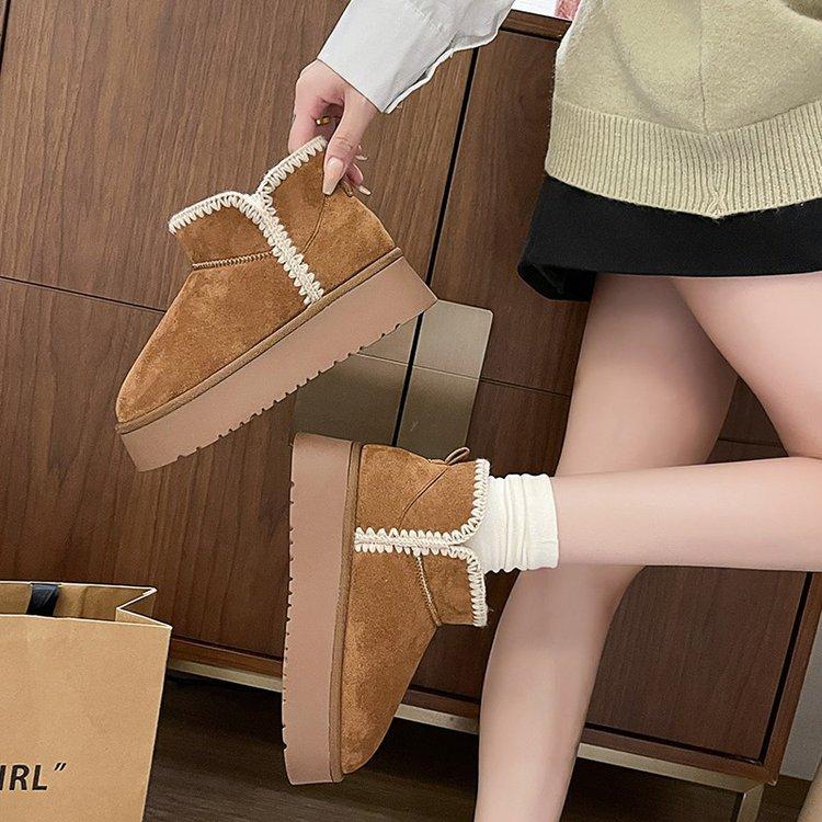 thick-soled Northeast snow boots short boots women's boots fur integrated velvet cotton shoes autumn and winter thickened warm bread shoes women
